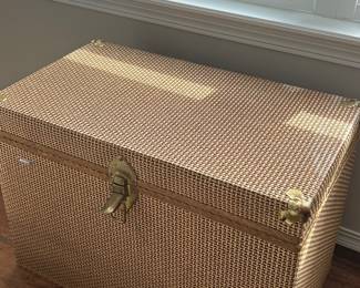 Wicker type chest