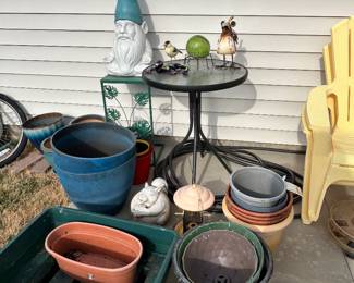 Lots of pots