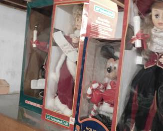 Animated Christmas Figurines