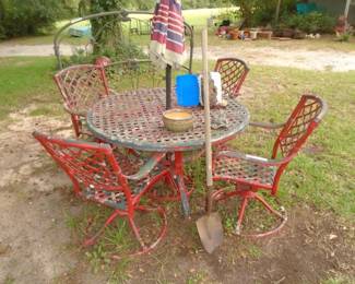 Super antique metal patio set