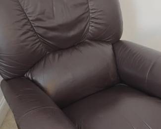 $200 Leather recliner