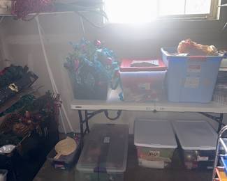 Christmas & Holiday Décor 🎄🎁 Lots of Christmas and seasonal décor, including wreaths, ornaments, greenery, ribbons, gift wrap, craft supplies and multiple bins of holiday decorations. Plenty more to dig through!