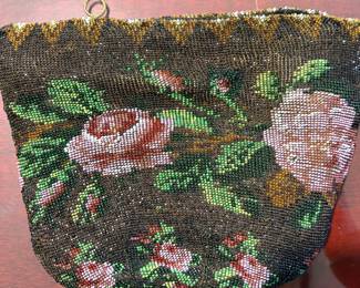 VINTAGE MICRO BEADED PURSE FLORAL