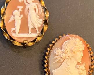 VICTORIAN CAMEO BROCHES 