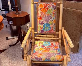 VICTORIAN SPINDLE WOOD ROCKER 