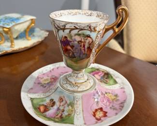 ANTIQUE PORCELAIN FOOTED TEA CUP 