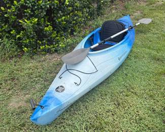Perception Sundance Kayak with seat & paddle