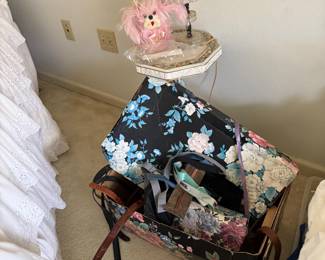 Capodimonte side table