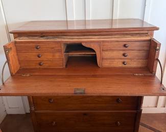 dresser desk
