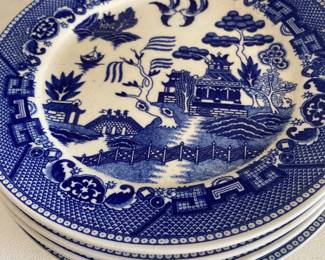 Beautiful deep blue 9” plates made in Japan “Blue Willow “