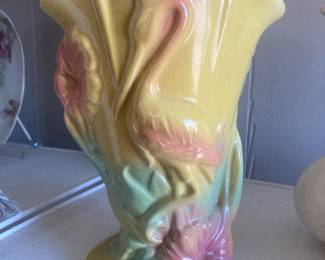 Hull vase