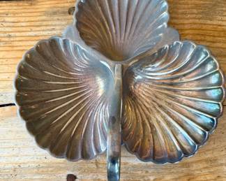 Silver plate Shell Server~English