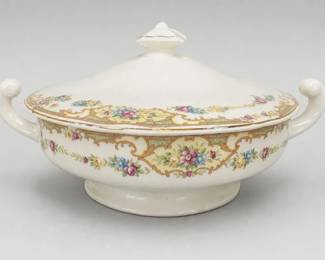 Mount Clemens Mildred Round Covered Vegetable