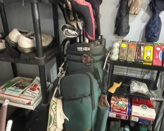 Niblick Golf Bag & Golf Clubs