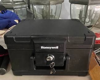 Honeywell Fire Resistant Security Chest