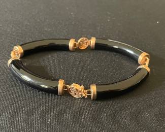 14K Gold and Black Onyx Bracelet with Chinese Character Clasp