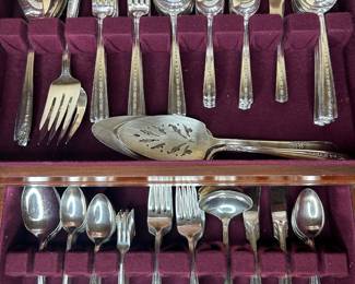 Wallace Brothers Plate AA Silverplate Flatware Service