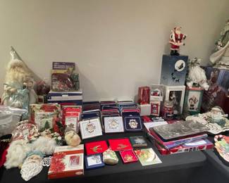 Vintage White House Ornaments and Fitz and Floyd Christmas Collectibles and Tableware