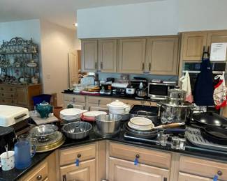 Large assortment of kitchen, entertaining & dining items 