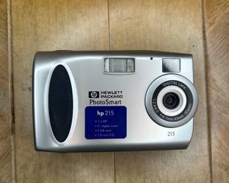 HP PhotoSmart 215 Digital Camera