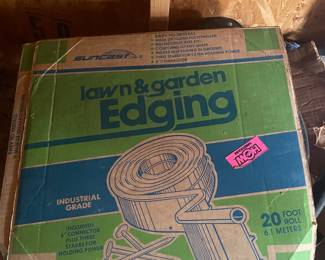 Suncast Lawn & Garden Edging - 20 Foot Roll
