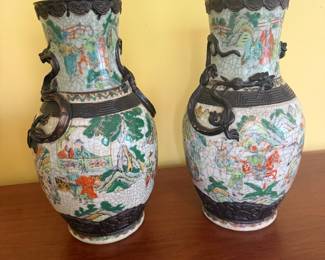 Late 19th Centiry Chinese Famille Rose Crackle Vases
