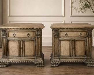 Pair Traditional-Style Wooden Nightstand
