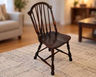 Dark Wood Windsor-style Dining Side Chair