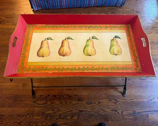 Foreside tray with metal stand