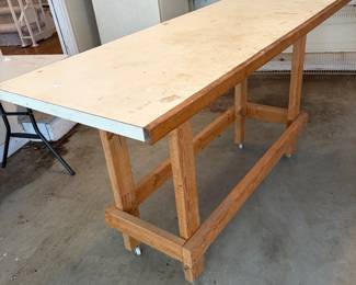 Great workbench on wheels
