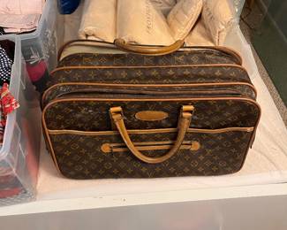 Vintage 1970s Louis Vuitton weekender bag