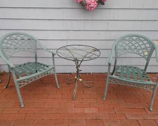 Green Iron Patio Set
