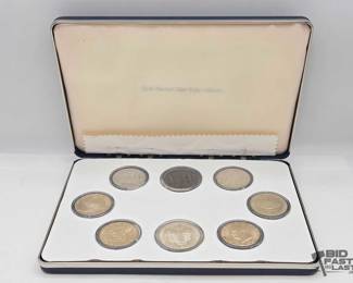 3215  8 Commemorative American Silver Dollars