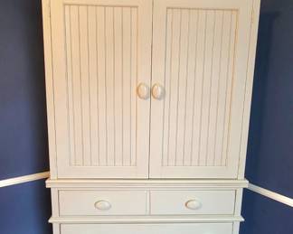 Also part of the bedroom furniture set