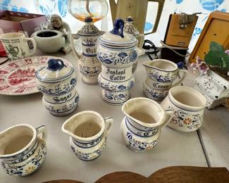 lots of vintage kitchen items