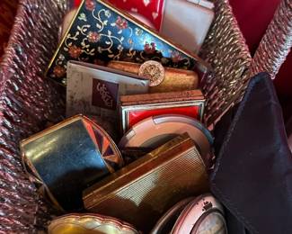 compacts