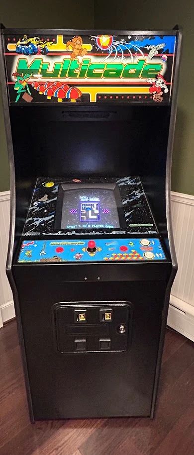 Working Multicade game including Donkey Kong and Frogger among other classics