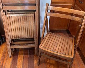 Set of 4 wooden folding chairs