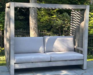 Canopy bench