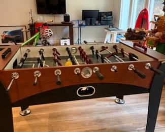 FOOSBALL TABLE
