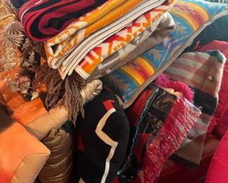 Pendleton Blankets, Pillows and Throws