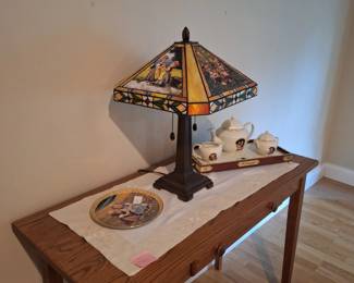 Hummel lamp, Tea set w/Tray