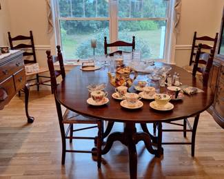 Dining Room Set-6 chairs, buffet, hutch, comes with leaves