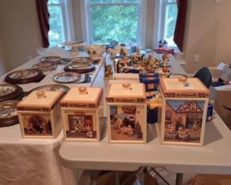 Hummel Canister Set