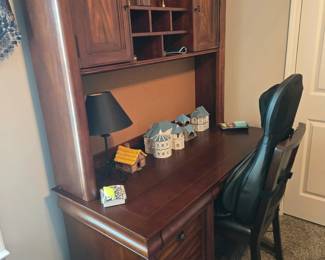 Cherry 3-drawer desk with matching hutch 
