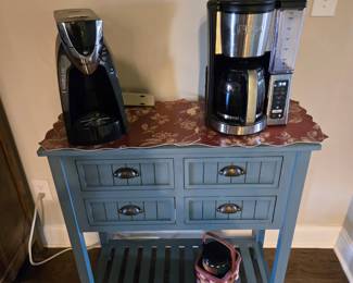Coffee table, Keurig-style coffee maker, Ninja coffee maker
