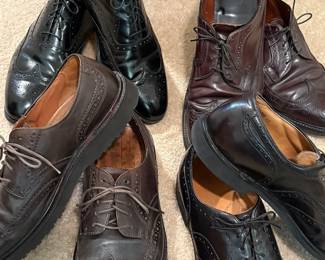 Collection of vintage wingtip leather men’s shoes, size 13, several by Johnston & Murphy