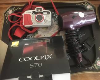 Canon WP, Coolpix camera