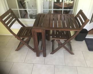 Teak patio set