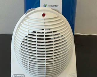 Lot 151: Small Humidifier And Space Heater